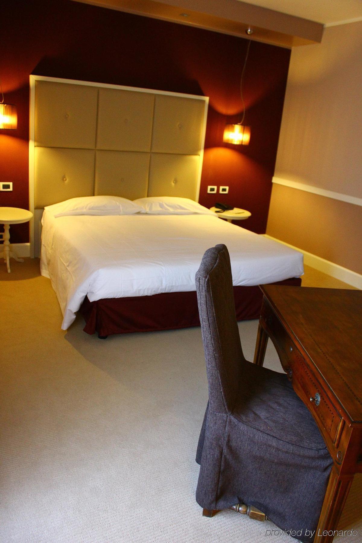 Blue Dream Hotel 4*