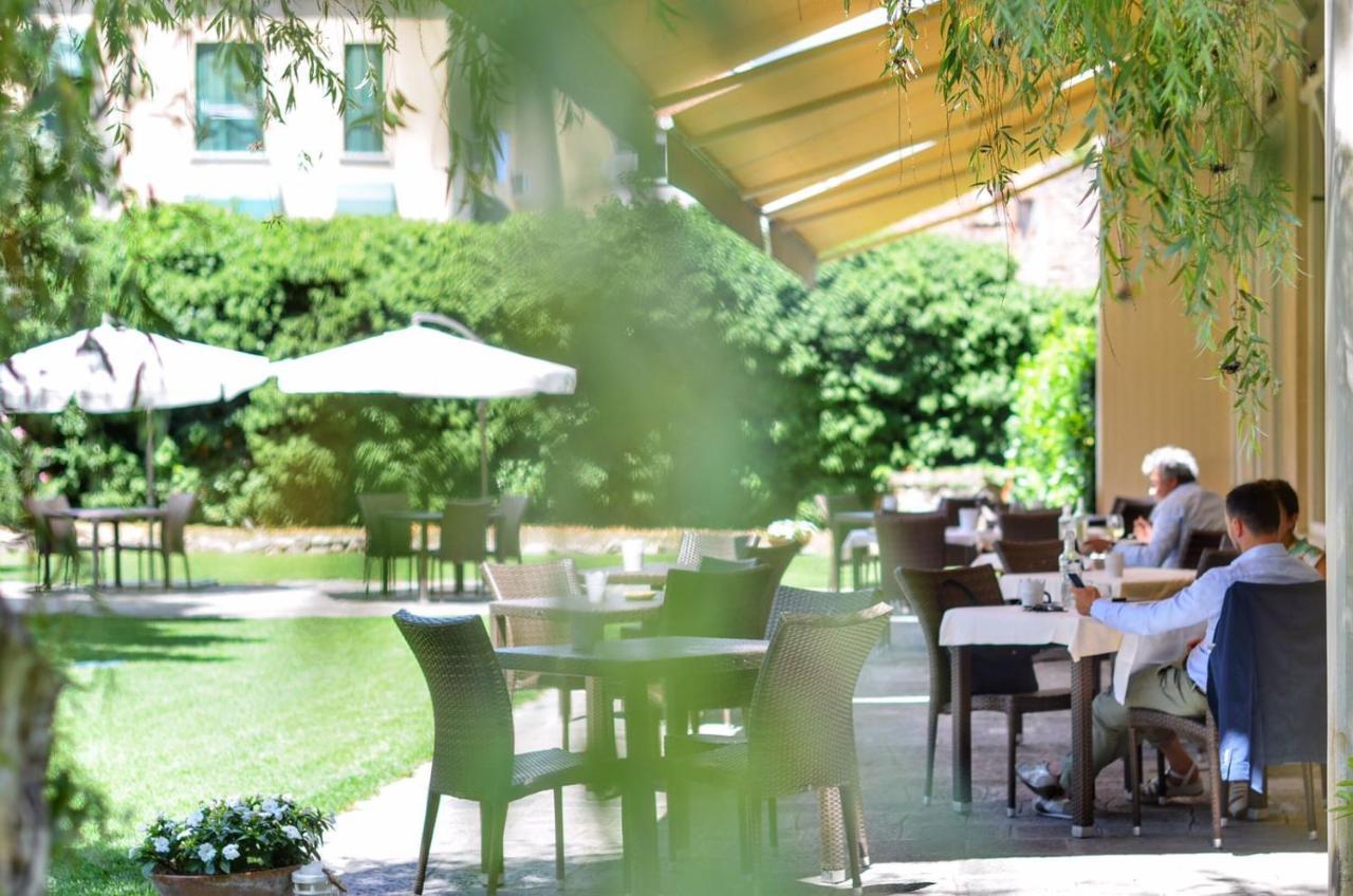Blue Dream Hotel 4*